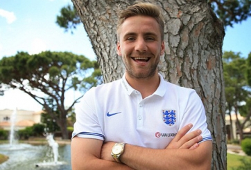 Chelsea vẫn quyết phá đám Man Utd vụ Luke Shaw
